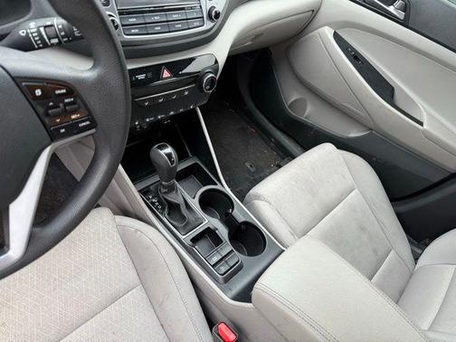 Molten Silver 2018 Hyundai TUCSON SEL
