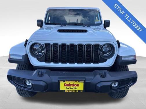 Bright White Clearcoat 2026 Jeep Gladiator Sport S