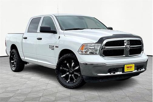 2022 RAM 1500 Classic SLT