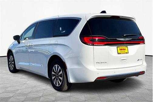 2025 Chrysler Pacifica Hybrid Select