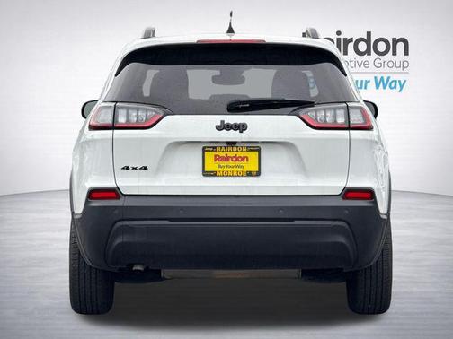 Bright White Clearcoat 2023 Jeep Cherokee Altitude