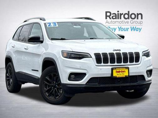 Bright White Clearcoat 2023 Jeep Cherokee Altitude