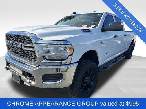 2019 RAM 3500 Tradesman Crew Cab 4x4 8' Box