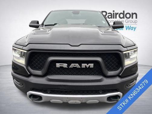 Diamond Black Crystal Pearl 2019 RAM 1500 Rebel