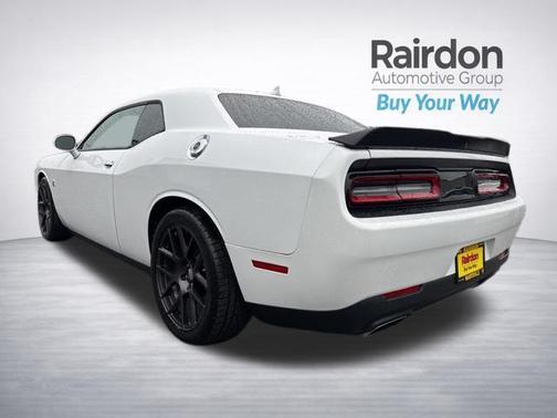 Bright White Clearcoat 2016 Dodge Challenger R/T Scat Pack