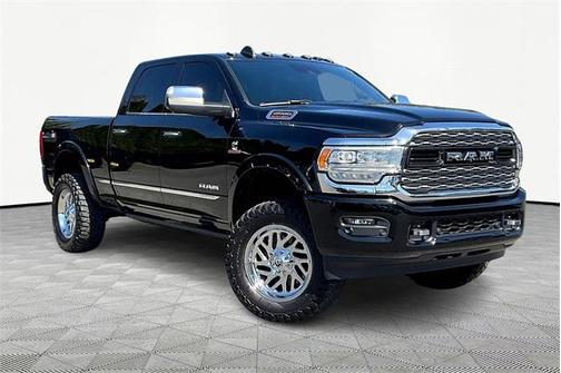 2019 RAM 2500 Limited Crew Cab 4x4 6'4' Box