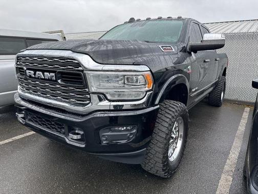 2019 RAM 2500 Limited Crew Cab 4x4 6'4' Box