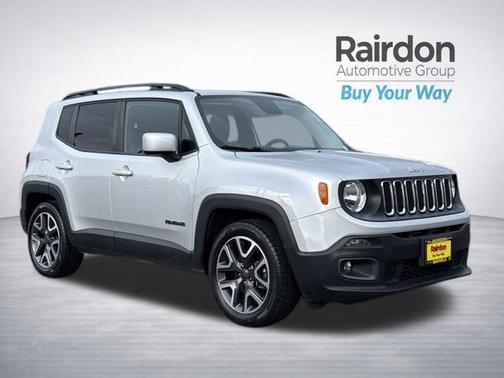 Glacier Metallic 2017 Jeep Renegade Latitude