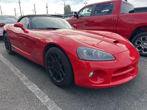 2004 Dodge Viper SRT10