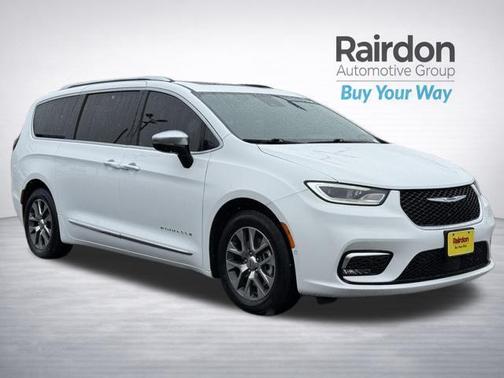 2023 Chrysler Pacifica L