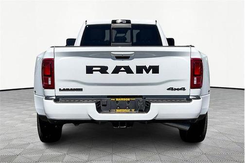 2025 RAM 3500 Laramie Crew Cab 4x4 8' Box