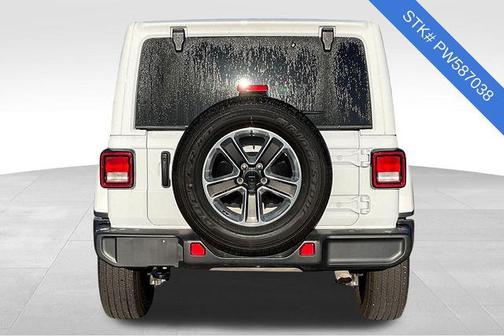 2023 Jeep Wrangler 4-Door Sahara