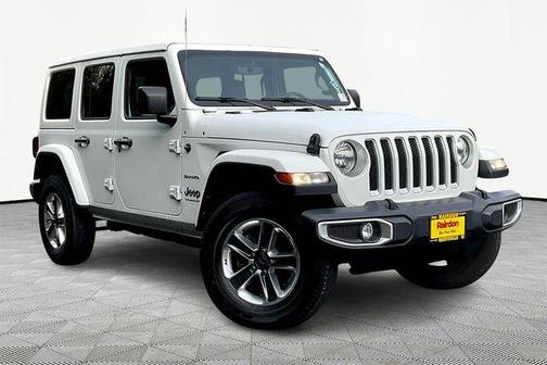 2023 Jeep Wrangler 4-Door Sahara