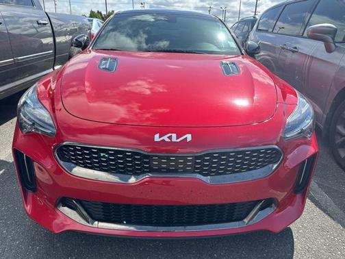 2022 Kia Stinger GT1