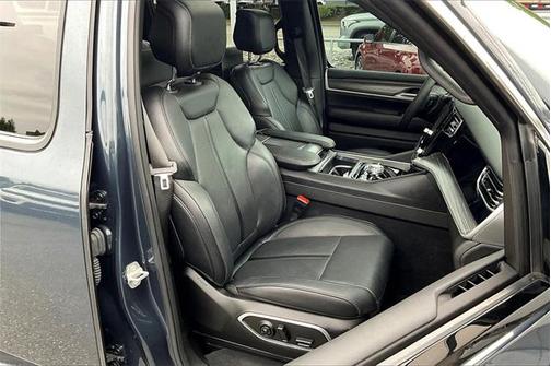 2023 Jeep Wagoneer Series III 4x4