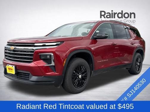 Radiant Red Tintcoat 2025 Chevrolet Traverse LT