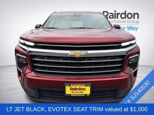 Radiant Red Tintcoat 2025 Chevrolet Traverse LT