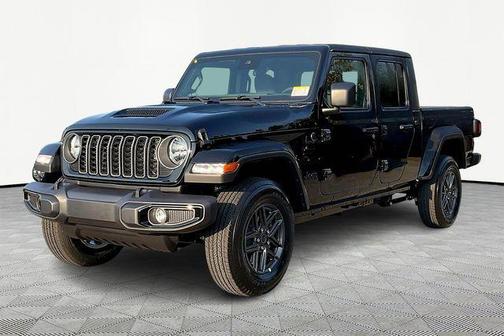 2025 Jeep Gladiator Sport S