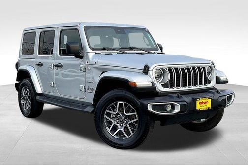 2024 Jeep Wrangler 4-Door Sahara 4x4