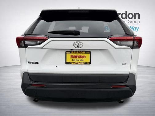 Super White 2020 Toyota RAV4 LE