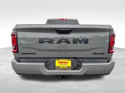 2026 RAM 3500 Big Horn Crew Cab 4x4 8' Box