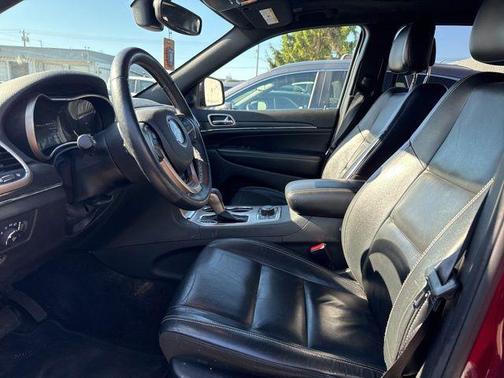 Velvet Red Pearlcoat 2017 Jeep Grand Cherokee Limited