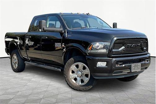 2018 RAM 2500 Laramie Crew Cab 4x4 6'4' Box