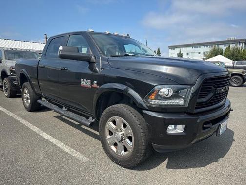 2018 RAM 2500 Laramie Crew Cab 4x4 6'4' Box