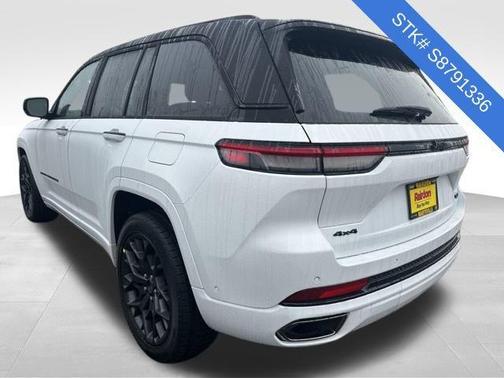 2025 Jeep Grand Cherokee Summit