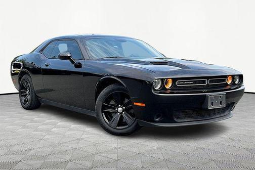 2015 Dodge Challenger SXT