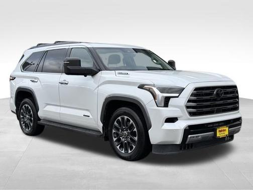 2023 Toyota Sequoia SR5