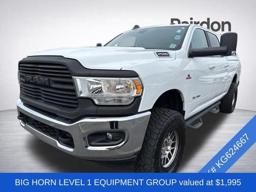 Bright White Clearcoat 2019 RAM 2500 Big Horn Crew Cab 4x4 6'4' Box