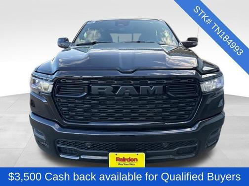 Diamond Black Crystal Pearlcoat 2026 RAM 1500 Big Horn/Lone Star
