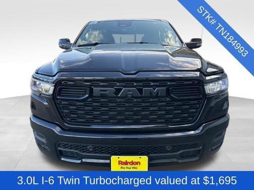 Diamond Black Crystal Pearlcoat 2026 RAM 1500 Big Horn/Lone Star
