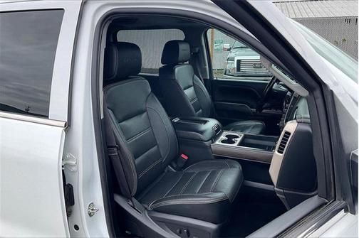 2017 GMC Sierra 3500 Denali