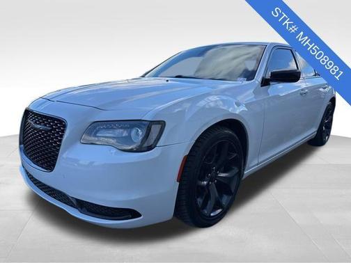 2021 Chrysler 300 Touring