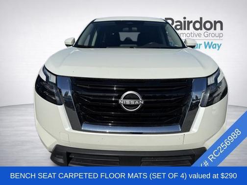 Pearl White Tricoat 2024 Nissan Pathfinder SV FWD