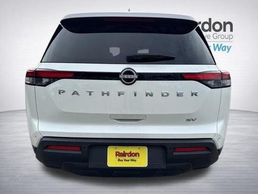 Pearl White Tricoat 2024 Nissan Pathfinder SV FWD