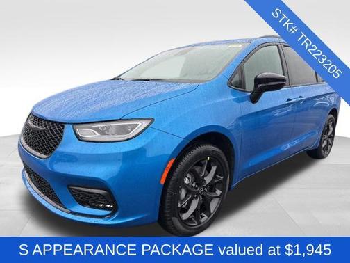 2026 Chrysler Pacifica L