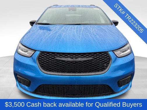 2026 Chrysler Pacifica L