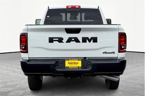 2025 RAM 2500 Tradesman Crew Cab 4x4 6'4' Box