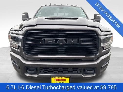 2023 RAM 3500 Laramie Crew Cab 4x4 8' Box