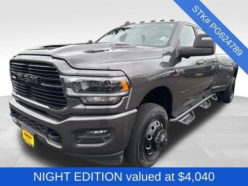 2023 RAM 3500 Laramie Crew Cab 4x4 8' Box