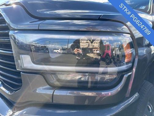 2023 RAM 3500 Laramie Crew Cab 4x4 8' Box