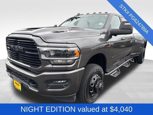 2023 RAM 3500 Laramie Crew Cab 4x4 8' Box