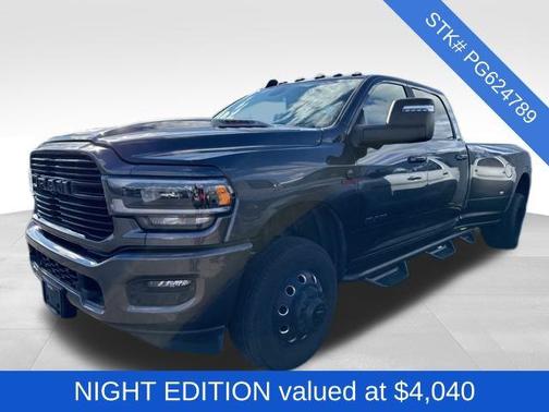 2023 RAM 3500 Laramie Crew Cab 4x4 8' Box