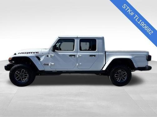 Bright White Clearcoat 2026 Jeep Gladiator Mojave X 4x4