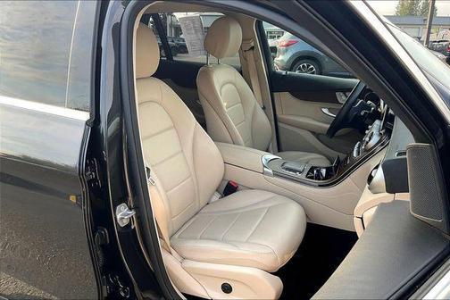 2021 Mercedes-Benz GLC 300 4MATIC