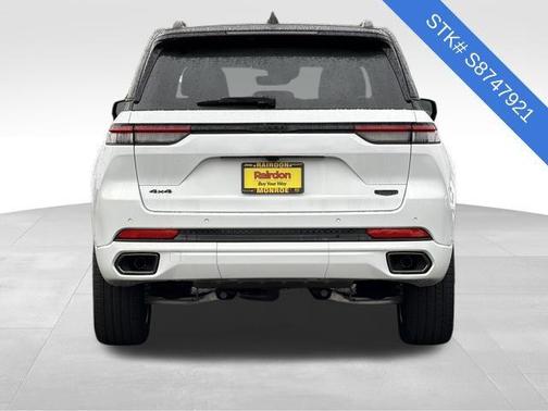 2025 Jeep Grand Cherokee Summit