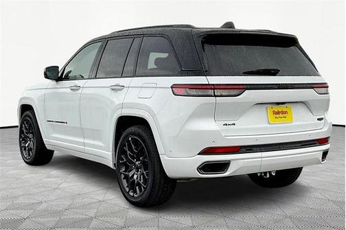 2025 Jeep Grand Cherokee Summit